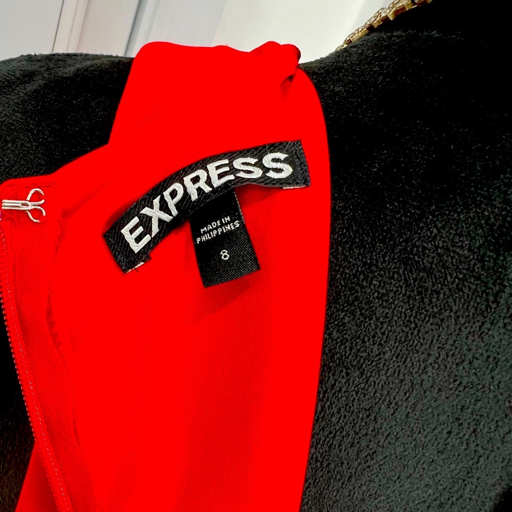 Express Red Cocktail Dress, Size 8 - Picture 6 of 7